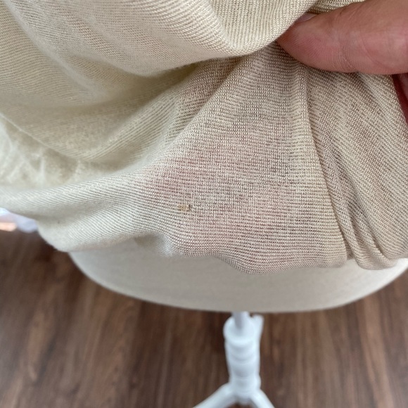 MNG casual top 4 items for $20 - Picture 5 of 7